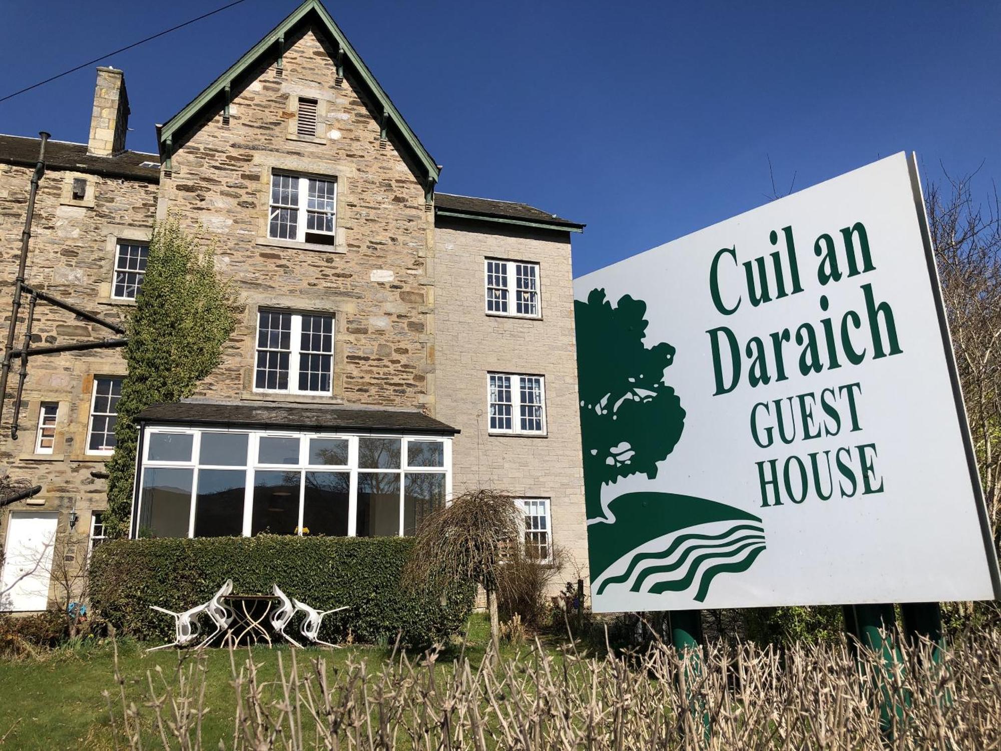 Cuil-An-Daraich Guest House Pitlochry Bagian luar foto